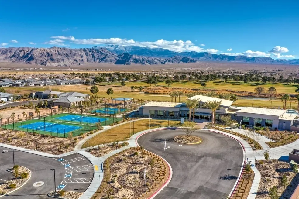 Golf course and homes by water